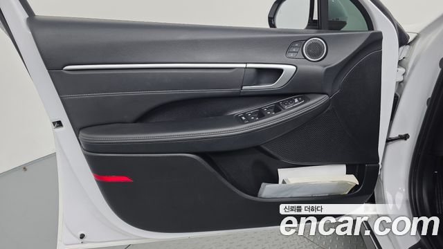Hyundai Sonata The Edge (DN8) 1.6 Turbo Exclusive 2024 — фото 24