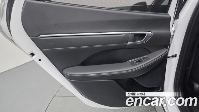 Hyundai Sonata The Edge (DN8) 1.6 Turbo Exclusive 2024 — фото 25