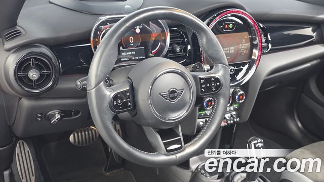 MINI Cooper S JCW 3rd Generation 2022 — фото 13