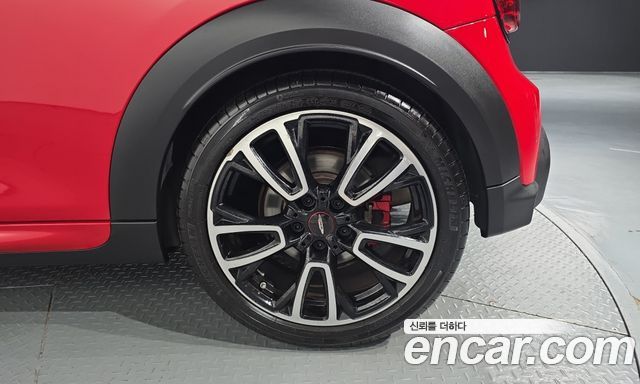 MINI Cooper S JCW 3rd Generation 2022 — фото 21