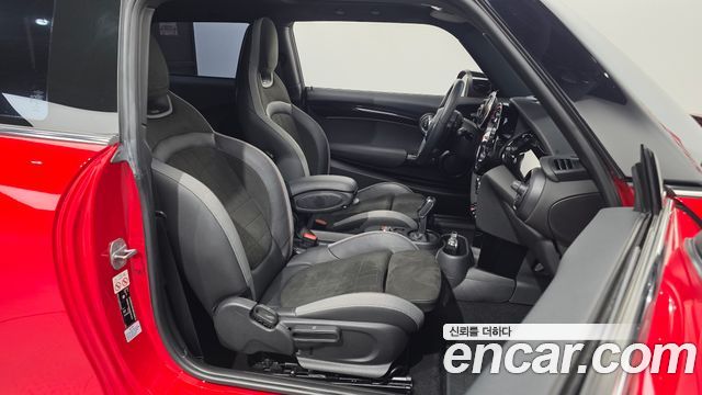 MINI Cooper S JCW 3rd Generation 2022 — фото 26