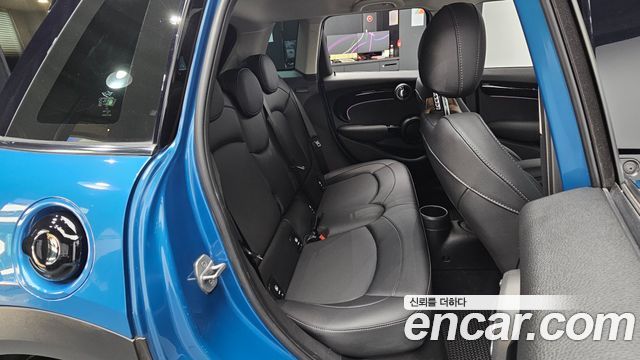 MINI Cooper S 5Door Classic Third Generation 2022 — фото 12