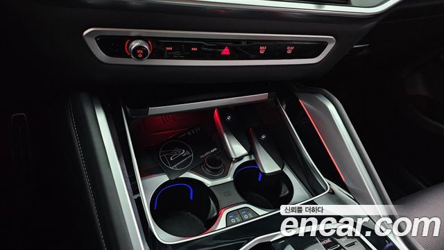 BMW X6 (G06) xDrive40i M Sport 2025 — фото 27