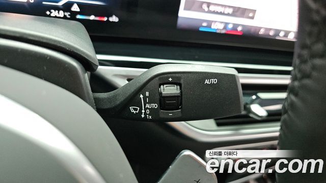 BMW X6 (G06) xDrive40i M Sport 2025 — фото 28