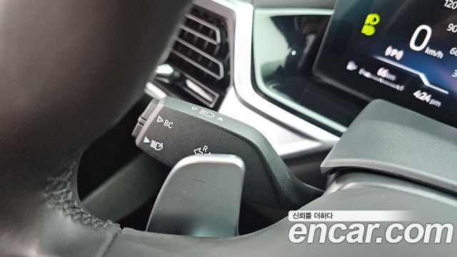 BMW X6 (G06) xDrive40i M Sport 2025 — фото 30