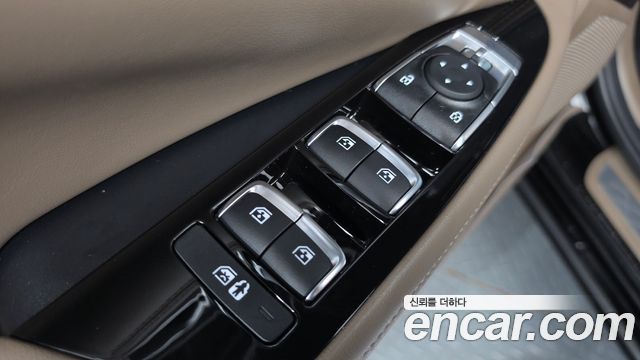 Kia K8 2.5 Gasoline 2WD Noblesse 2024 — фото 27
