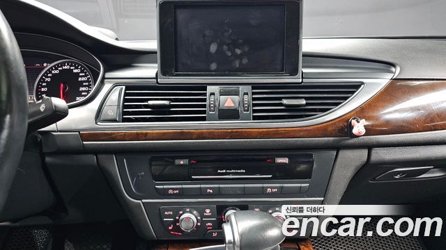 Audi A6 2.0 TDI Dynamic C7 2013 — фото 14