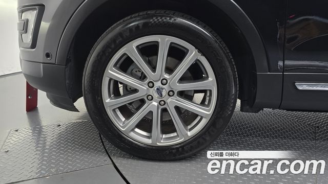 Ford Explorer 2.3 Limited 4WD 5th 2017 — фото 5