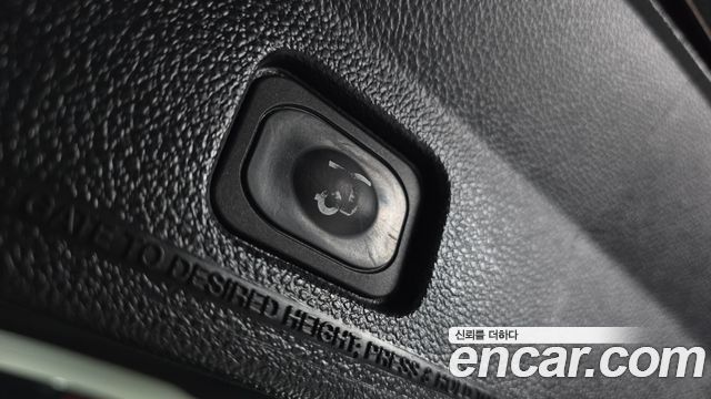 Ford Explorer 2.3 Limited 4WD 5th 2017 — фото 20