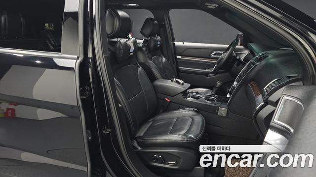 Ford Explorer 2.3 Limited 4WD 5th 2017 — фото 26