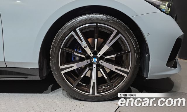 BMW 5 Series (G60) 530i xDrive M Sport 2026 — фото 21