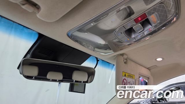 Genesis GV70 2.5T Gasoline 2WD 2023 — фото 32