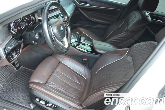 BMW 5 Series (G30) 520d xDrive M Sport Package Plus 2017 — фото 17