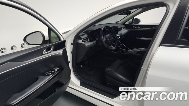 Kia K5 (III) 2.0 LPI(Renter car) Trandy 2022 — фото 10