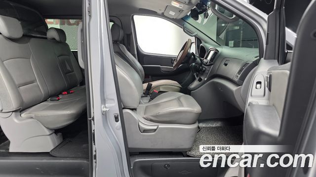 Hyundai Grand Starex 5-Seater VAN Modern 2017 — фото 26
