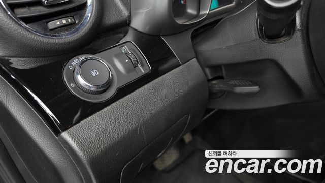 Chevrolet Orlando 1.6 Diesel LT Convenience 2016 — фото 18