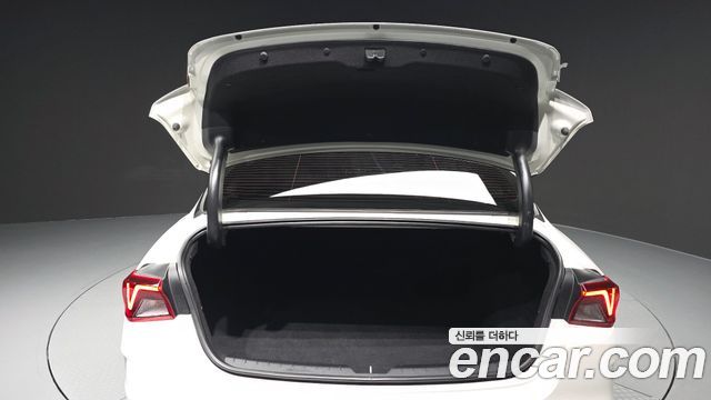 Kia K5 (III) 2.0 Noblesse 2021 — фото 20