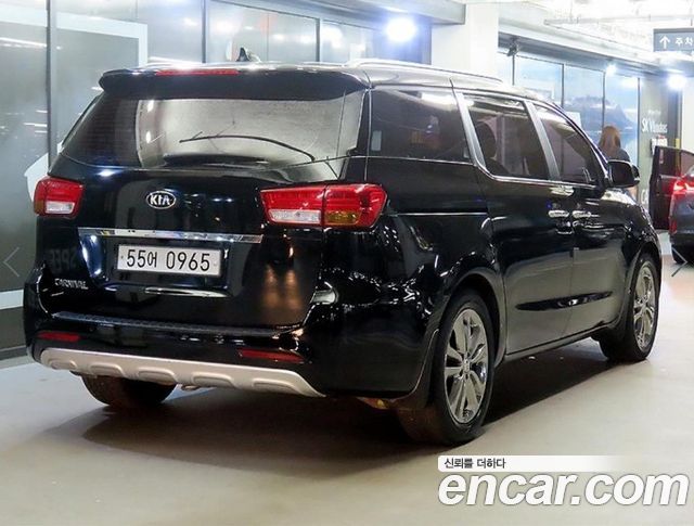 Kia Carnival 9-seater Prestige 2016 — фото 4