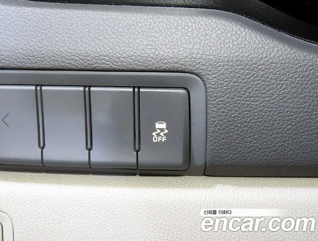 Kia Carnival 9-seater Prestige 2016 — фото 18