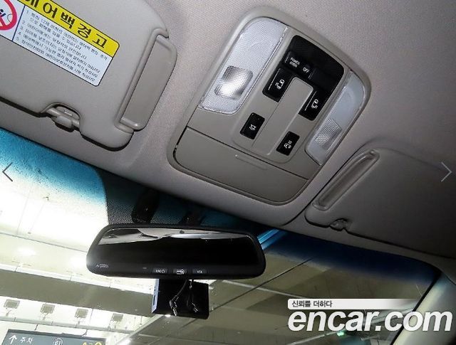 Kia Carnival 9-seater Prestige 2016 — фото 20