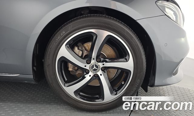 Mercedes-Benz E-Class (W213) E250 Avantgarde 2020 — фото 21
