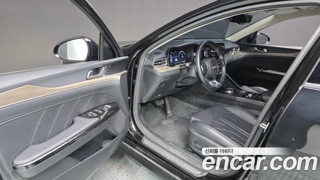 Kia K5 (III) 2.0 Signature 2023 — фото 10