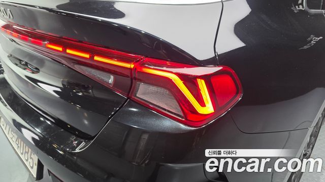 Kia K5 (III) 2.0 Signature 2023 — фото 29