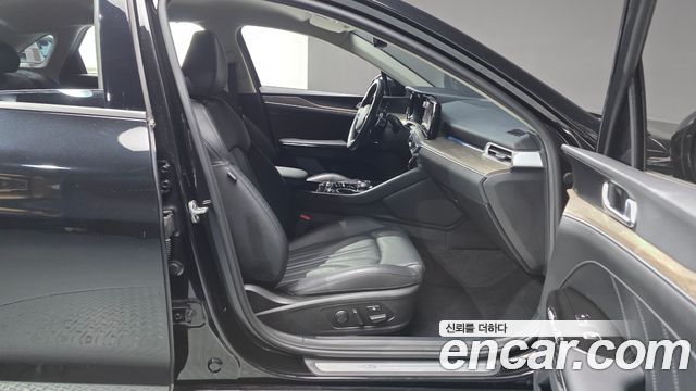 Kia K5 (III) 2.0 Signature 2023 — фото 32