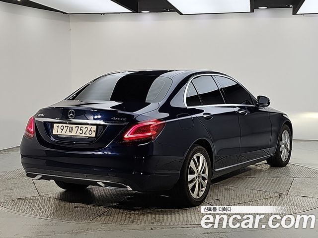 Mercedes-Benz C-Class (W205) C220 d Avantgarde 2019 — фото 4