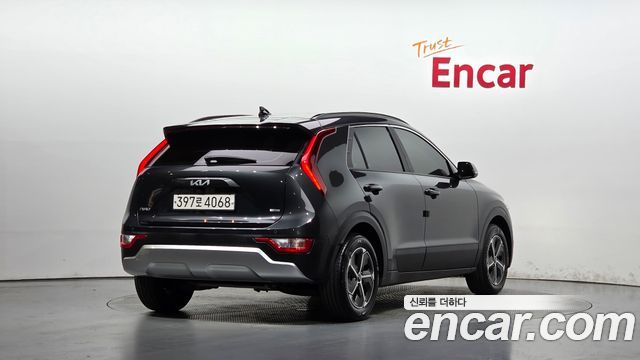 Kia Niro Prestige 2024 — фото 2