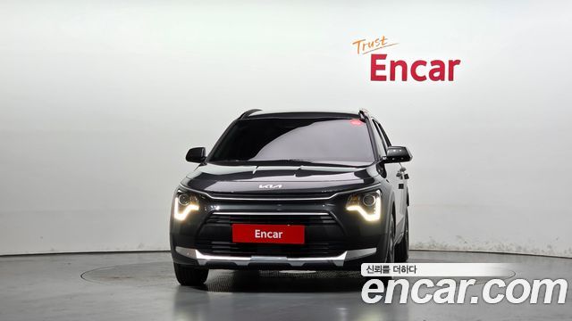 Kia Niro Prestige 2024 — фото 3