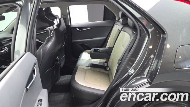 Kia Niro Prestige 2024 — фото 16