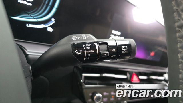 Kia Niro Prestige 2024 — фото 24