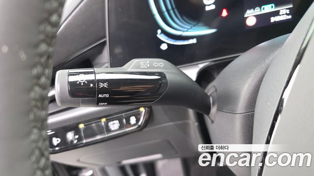 Kia Niro Prestige 2024 — фото 35