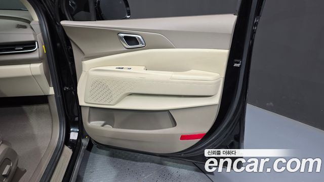 Kia Carnival (IV) Diesel 9-Seater Noblesse 2025 — фото 31