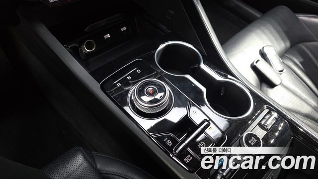 Kia K5 (III) 2.0 Signature 2023 — фото 9