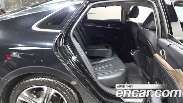Kia K5 (III) 2.0 Signature 2023 — фото 11