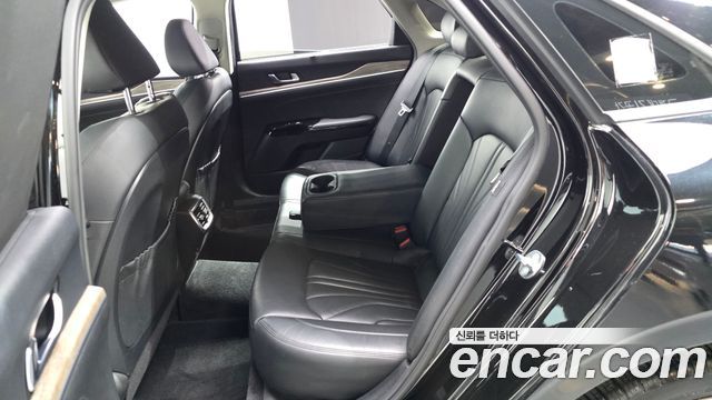 Kia K5 (III) 2.0 Signature 2023 — фото 12