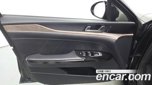 Kia K5 (III) 2.0 Signature 2023 — фото 24