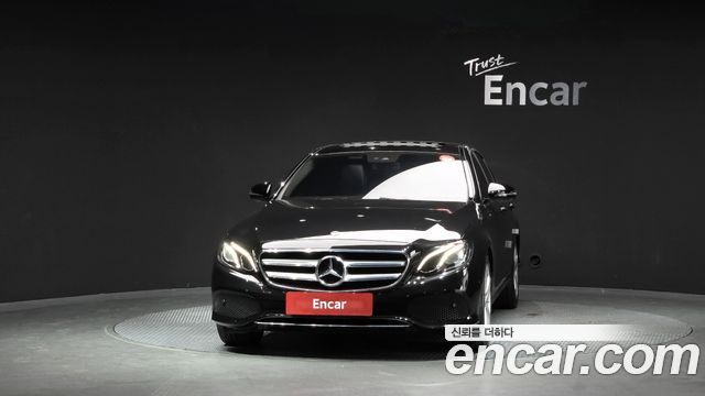 Mercedes-Benz E-Class (W213) E200 Avantgarde 2018 — фото 3