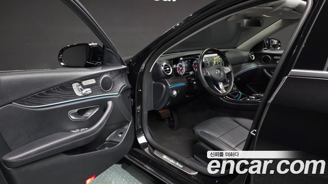 Mercedes-Benz E-Class (W213) E200 Avantgarde 2018 — фото 10