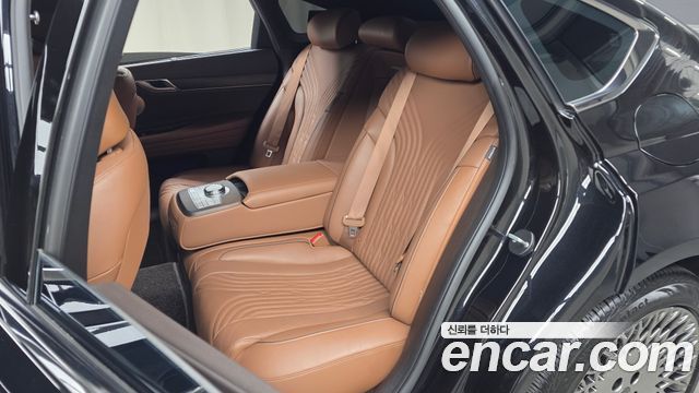 Genesis G80 (RG3) Gasoline 2.5 Turbo AWD 2024 — фото 12