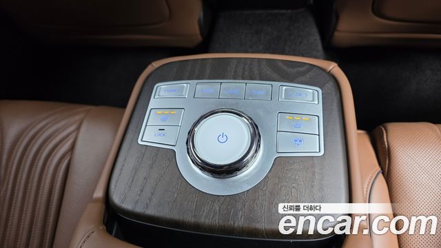 Genesis G80 (RG3) Gasoline 2.5 Turbo AWD 2024 — фото 31