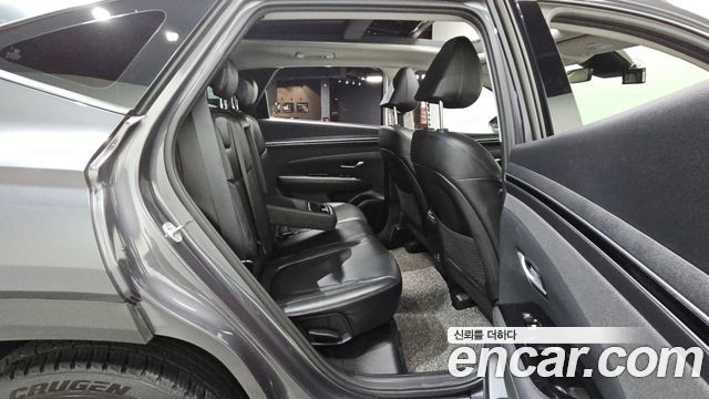 Hyundai Tucson (NX4) Gasoline 1.6 Turbo 4WD Inspiration 2023 — фото 12