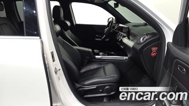 Mercedes-Benz GLB-Class (X247) GLB200 d 2022 — фото 11