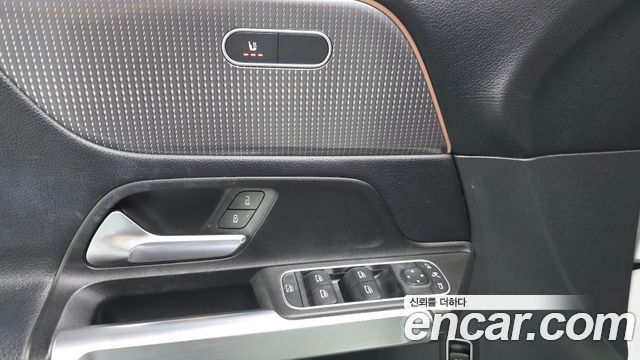 Mercedes-Benz GLB-Class (X247) GLB200 d 2022 — фото 27