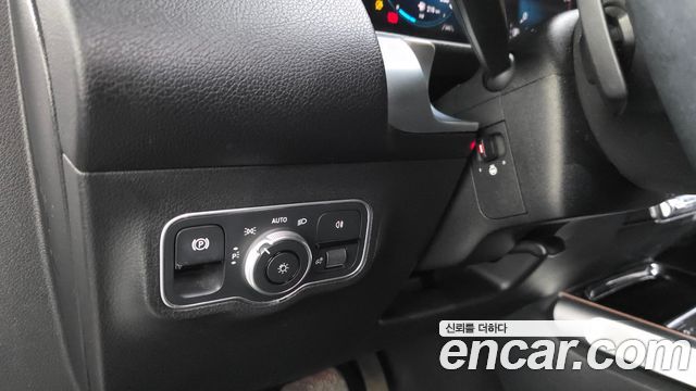 Mercedes-Benz GLB-Class (X247) GLB200 d 2022 — фото 30