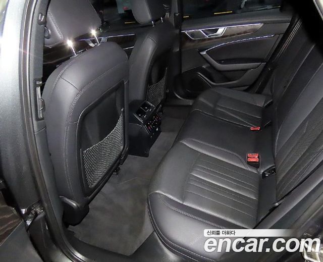 Audi A6 (C8) 40 TDI Premium 2023 — фото 16