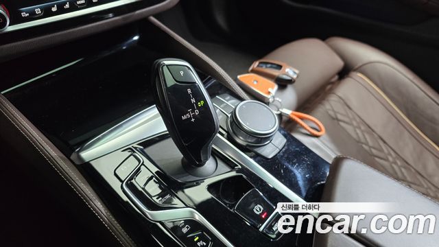 BMW 5 Series (G30) 530e M Sport 2022 — фото 9