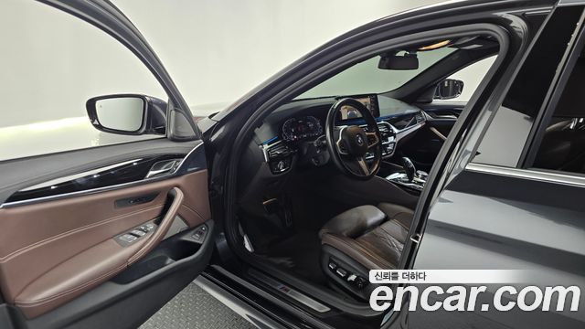 BMW 5 Series (G30) 530e M Sport 2022 — фото 10